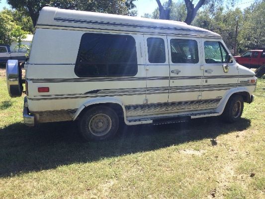 1993 GMC Van Vandura Standard Cargo Van 3-Door - photo 3