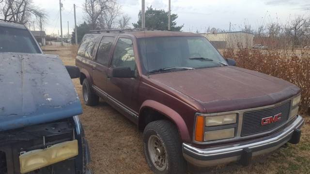 1993 GMC Suburban SLE Sport Utility 4-Door - photo 10