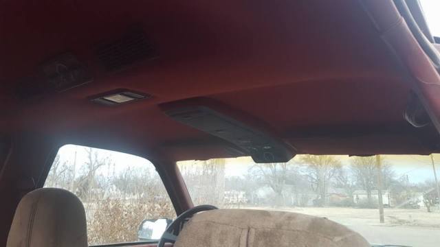 1993 GMC Suburban SLE Sport Utility 4-Door - photo 11