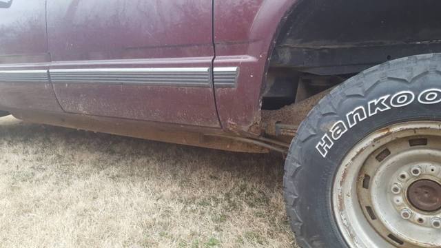 1993 GMC Suburban SLE Sport Utility 4-Door - photo 13