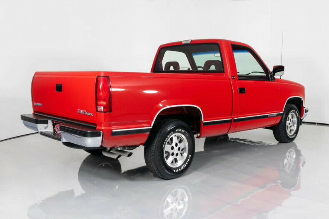 1993 GMC Sierra 1500 20k Miles 1 Owner - photo 10