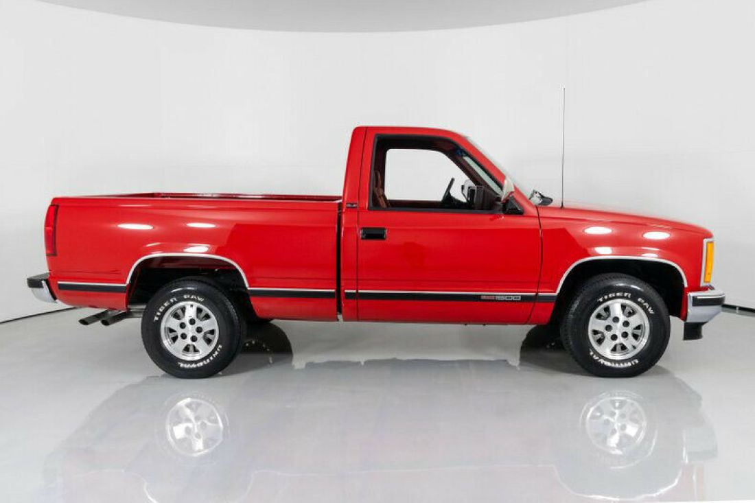 1993 GMC Sierra 1500 20k Miles 1 Owner - photo 12