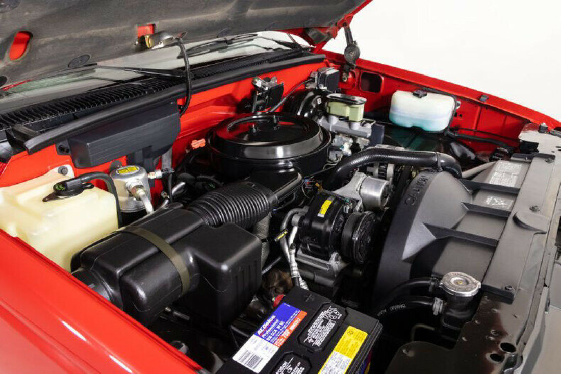 1993 GMC Sierra 1500 20k Miles 1 Owner - photo 3