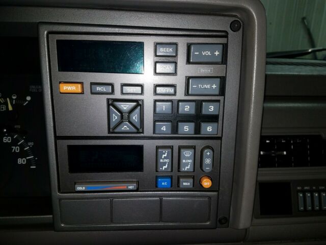 1993 GMC Sierra 1500 SLE - photo 11