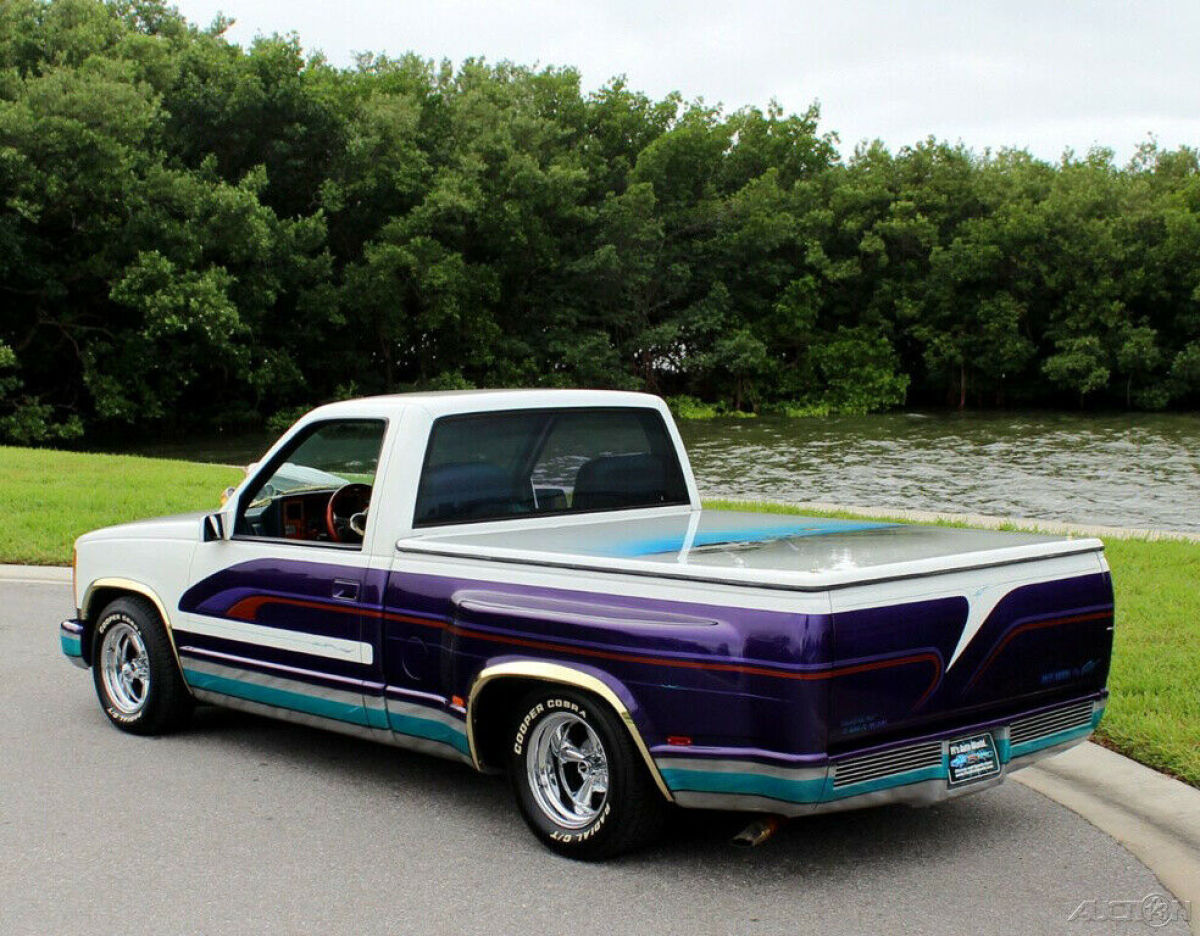 1993 GMC Sierra 1500 One of a kind Custom! 350, Automatic, Head Turner! - photo 3