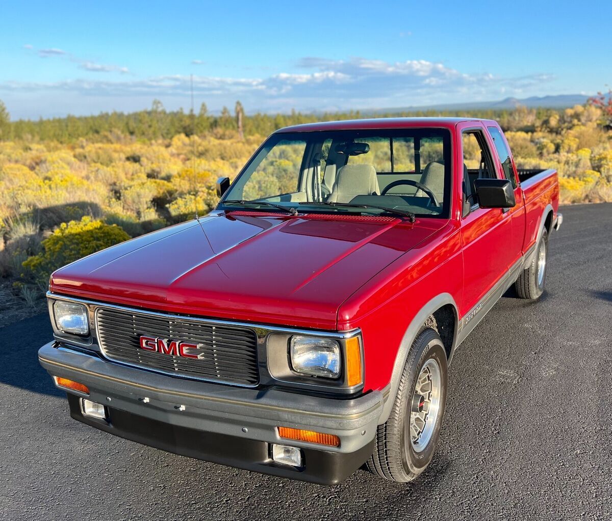 1993 GMC Sonoma SLE Factory High Output 4.3 V6 Like Sonoma GT (S10 Platform) 1993 GMC Sonoma
