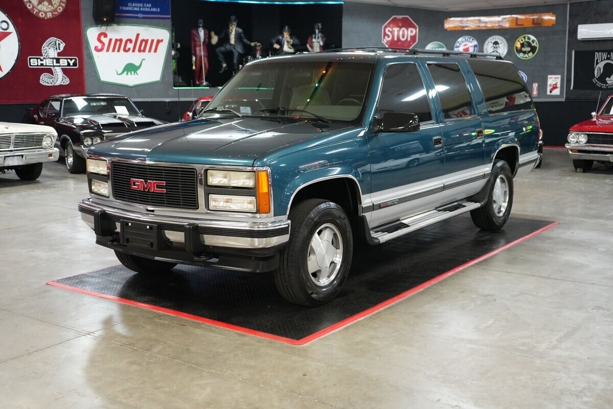 1993 GMC Suburban 1500 4x4 - photo 2