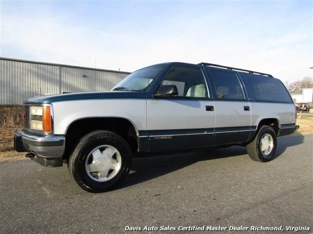 1993 GMC SUBURBAN K 1500 Series SLE 4X4 Loased 237641 Miles Green SUV Automatic 1993 GMC Suburban K 1500 Series SLE 4X4 Loased