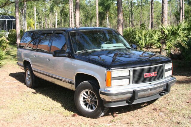 1993 GMC Suburban SLE - photo 2