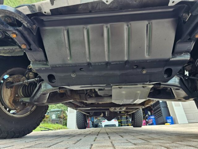 1993 GMC Suburban SLE - photo 12