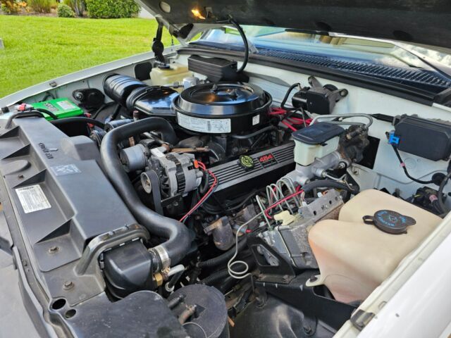 1993 GMC Suburban SLE - photo 9