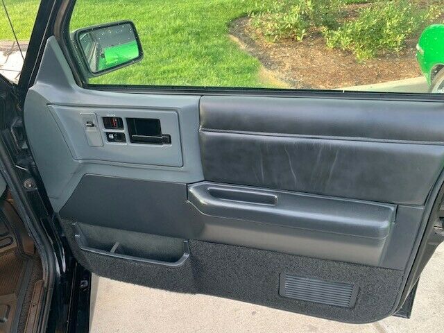 1993 GMC Typhoon - photo 5