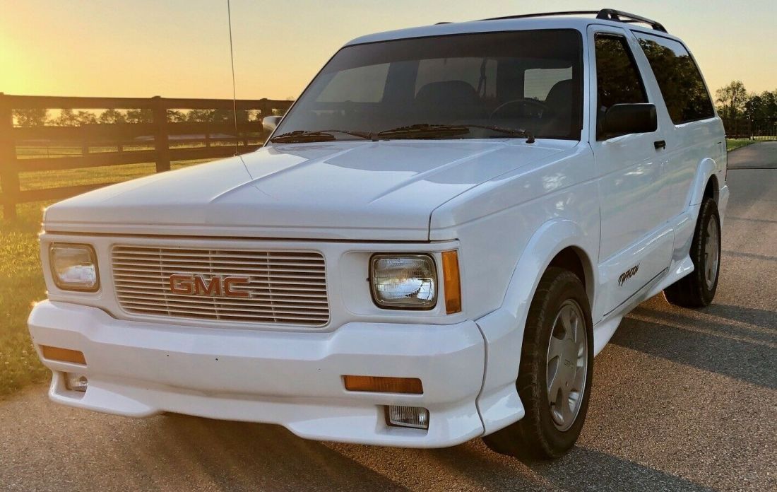 1993 GMC Typhoon - photo 2