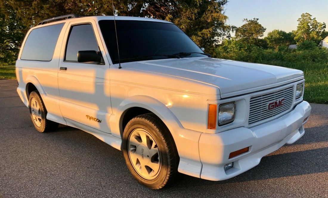 1993 GMC Typhoon - photo 3