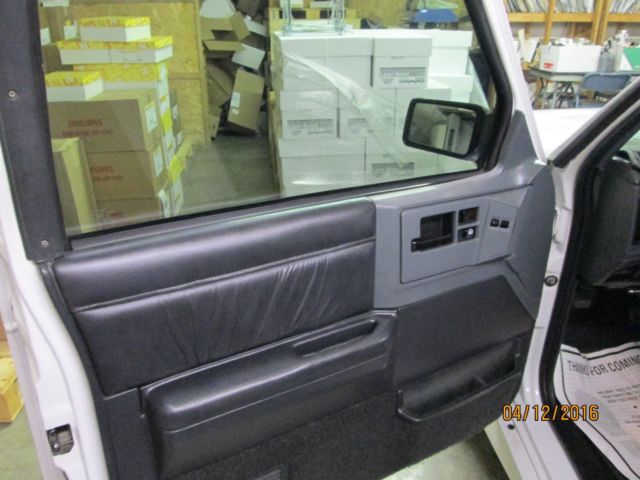 1993 GMC Typhoon - photo 11