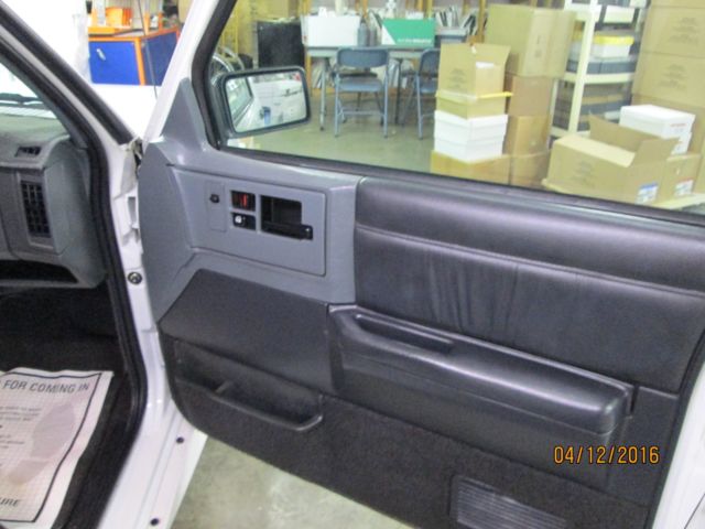 1993 GMC Typhoon - photo 12