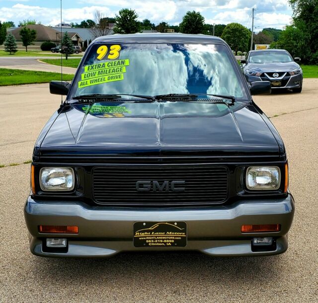 1993 GMC Typhoon - photo 7