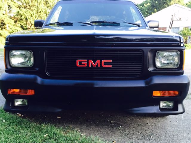 1993 GMC Typhoon - photo 3