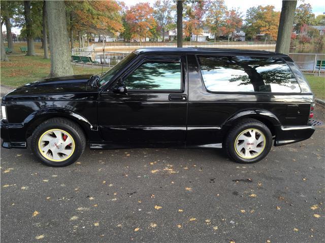 1993 GMC Typhoon - photo 5