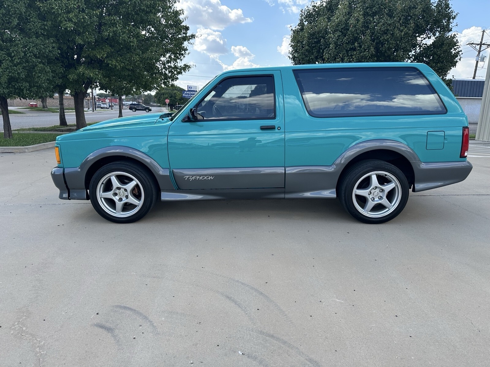 1993 GMC Typhoon - photo 3