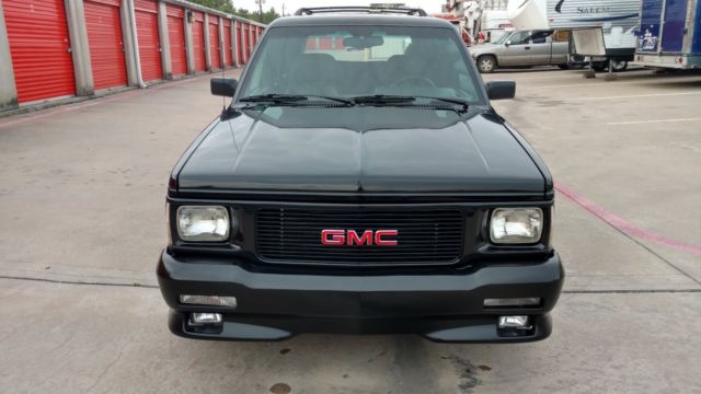 1993 GMC Typhoon - photo 8