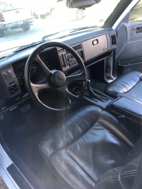 1993 GMC Typhoon - photo 10
