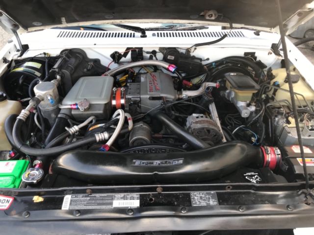 1993 GMC Typhoon - photo 2