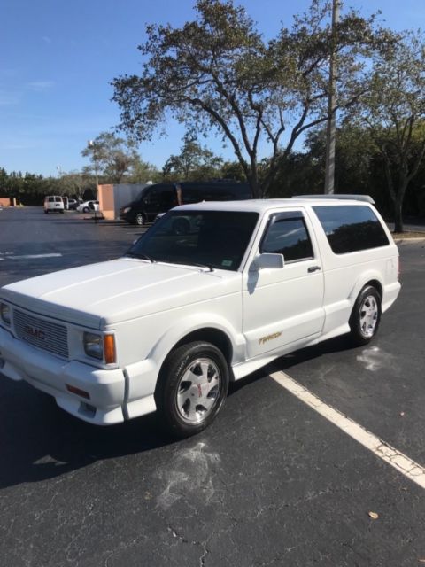 1993 GMC Typhoon - photo 3