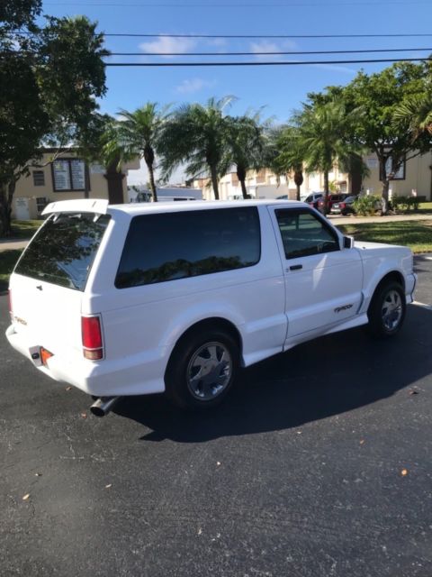 1993 GMC Typhoon - photo 4