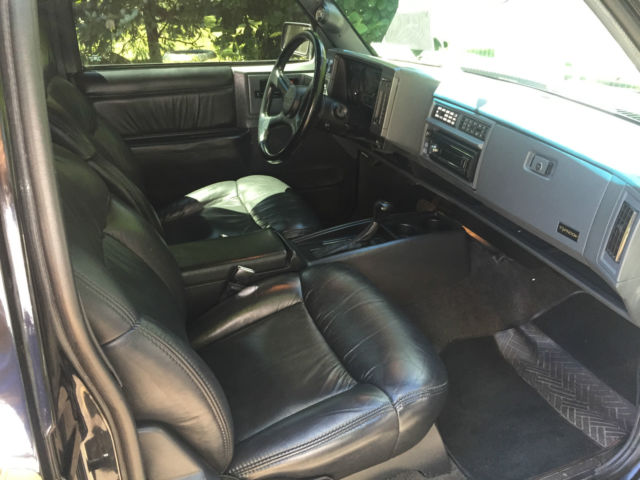 1993 GMC Typhoon - photo 11