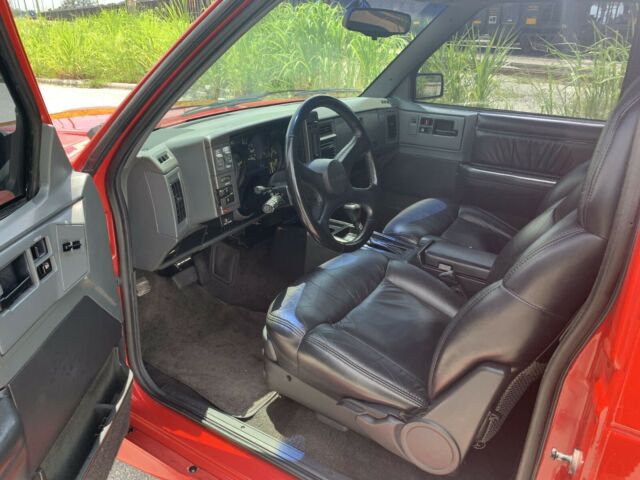 1993 GMC Typhoon -- - photo 8
