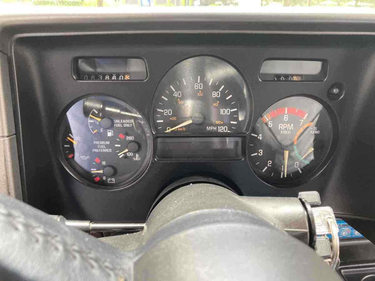 1993 GMC Typhoon - photo 6