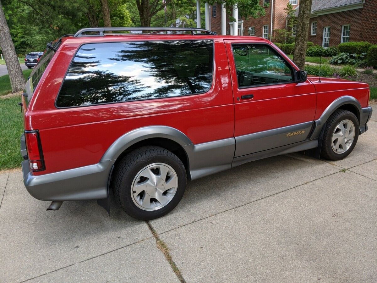 1993 GMC Typhoon - photo 3