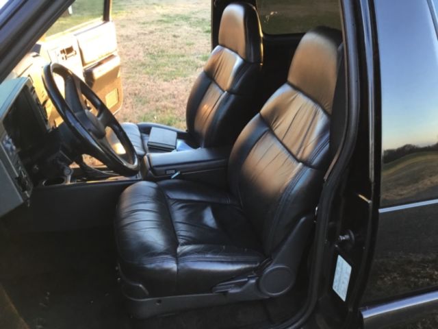 1993 GMC Typhoon - photo 11