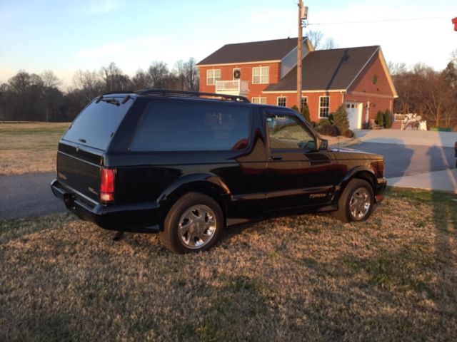 1993 GMC Typhoon - photo 4