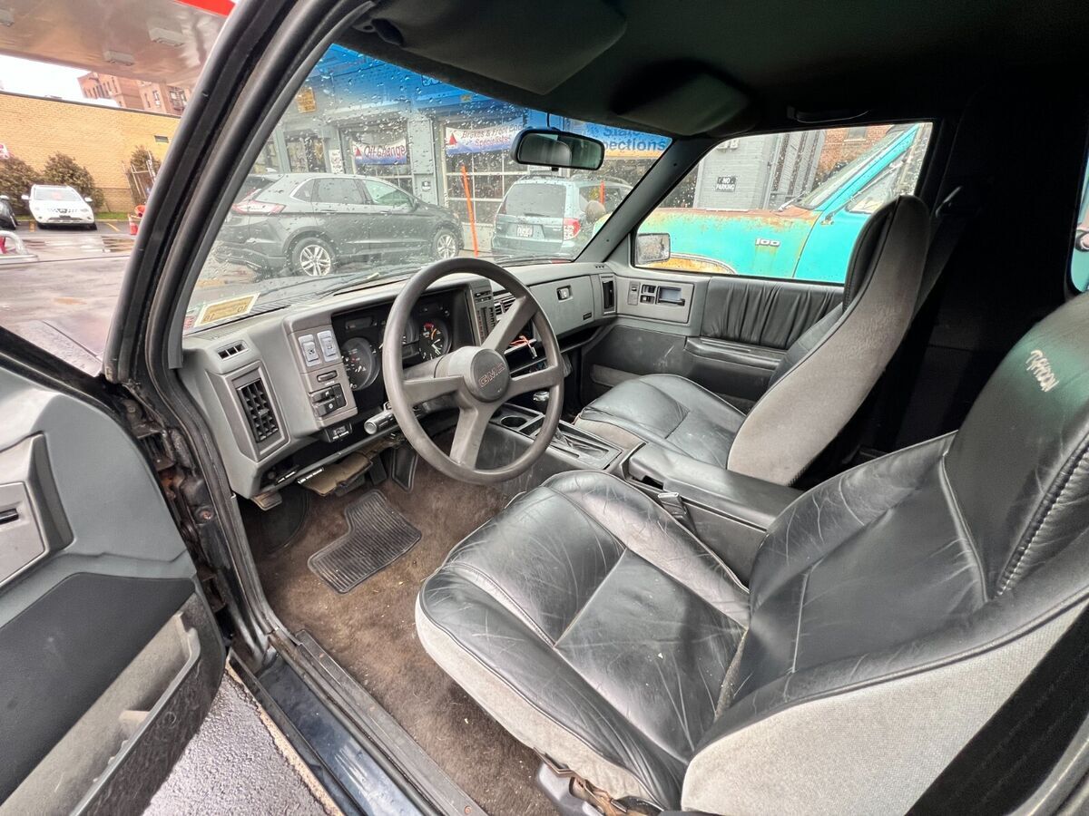 1993 GMC Typhoon - photo 12
