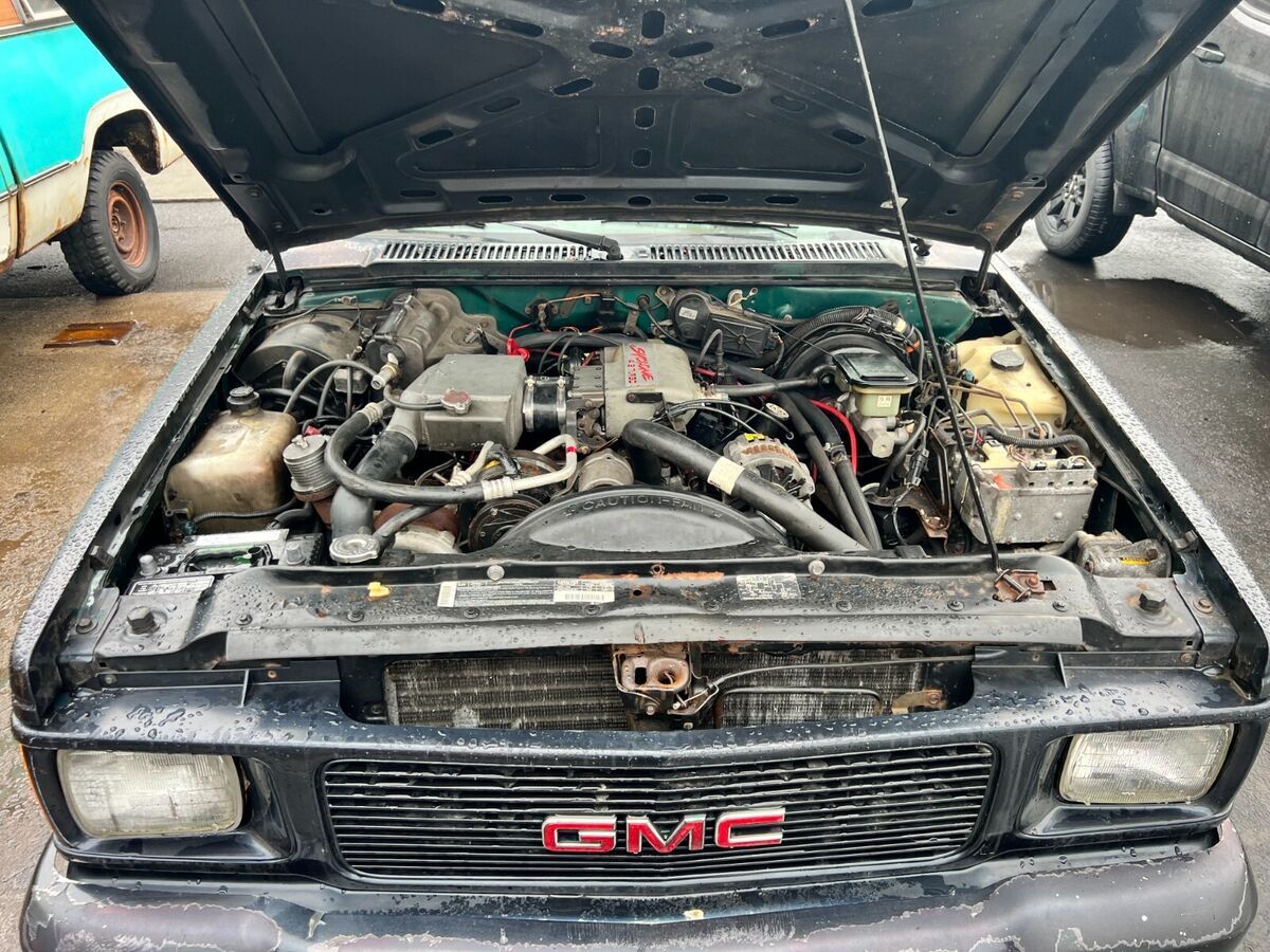 1993 GMC Typhoon - photo 6