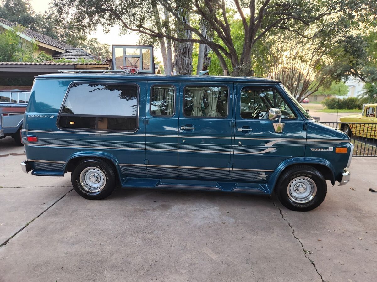 1993 GMC Vandura - photo 4