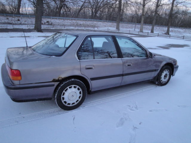1993 Honda Accord EX Sedan 4-Door - photo 9