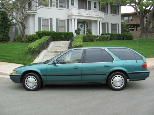1993 Honda Accord EX Wagon 26 Years owned Lifetime Southern CA Car, Clean Carfax 1993 Honda Accord EX Wagon, Time Capsule, lifetime SoCal car, RARE!!