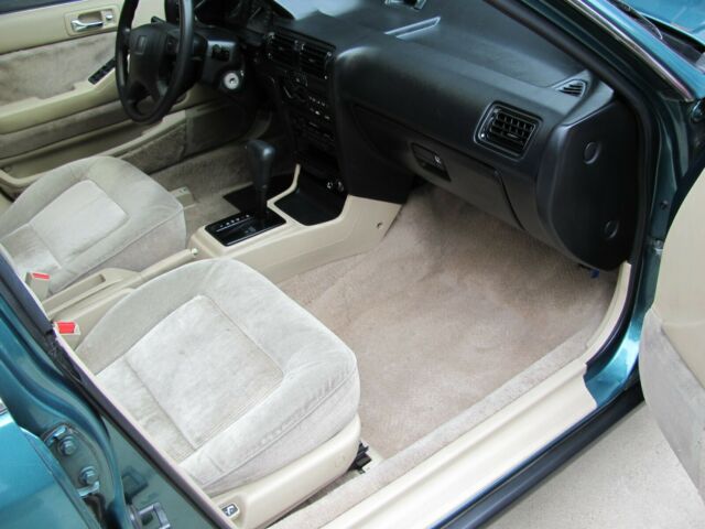 1993 Honda Accord EX Wagon, Time Capsule, lifetime SoCal car, RARE!! - photo 13