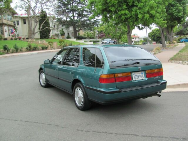 1993 Honda Accord EX Wagon, Time Capsule, lifetime SoCal car, RARE!! - photo 3