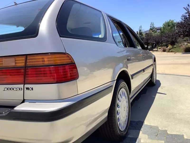 1993 Honda Accord LX - photo 12