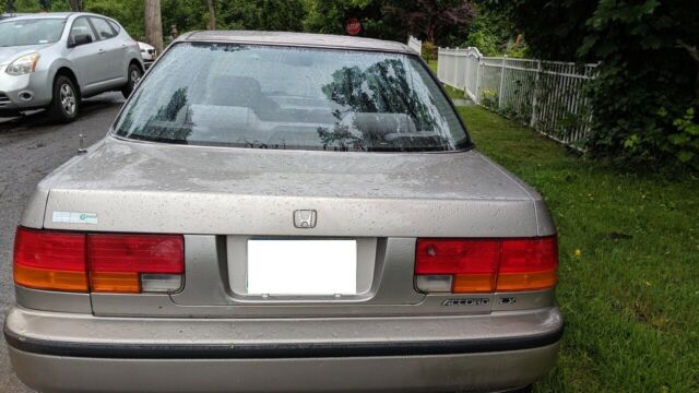 1993 Honda Accord LX - photo 3