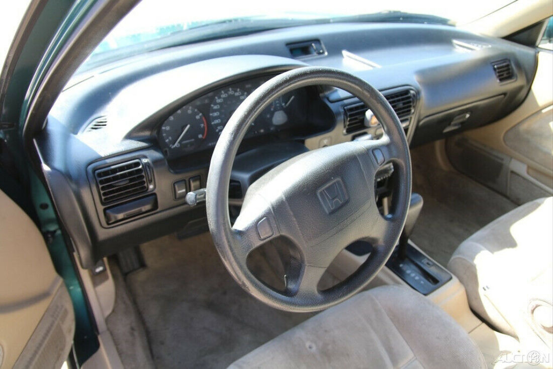 1993 Honda Accord LX - photo 11