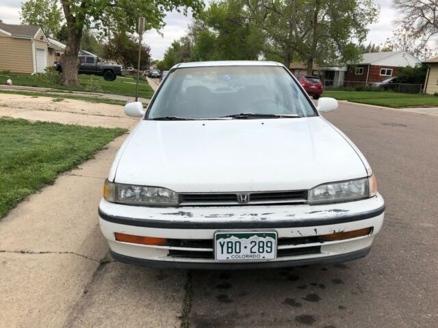 1993 Honda Accord LX Sedan - photo 3