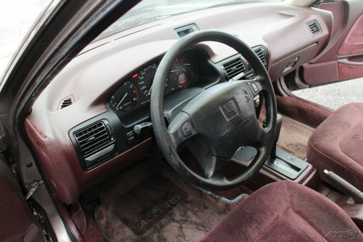 1993 Honda Accord LX - photo 11