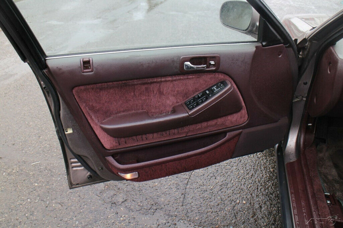 1993 Honda Accord LX - photo 9