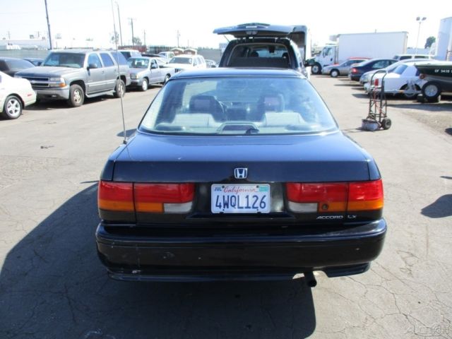 1993 Honda Accord LX - photo 3