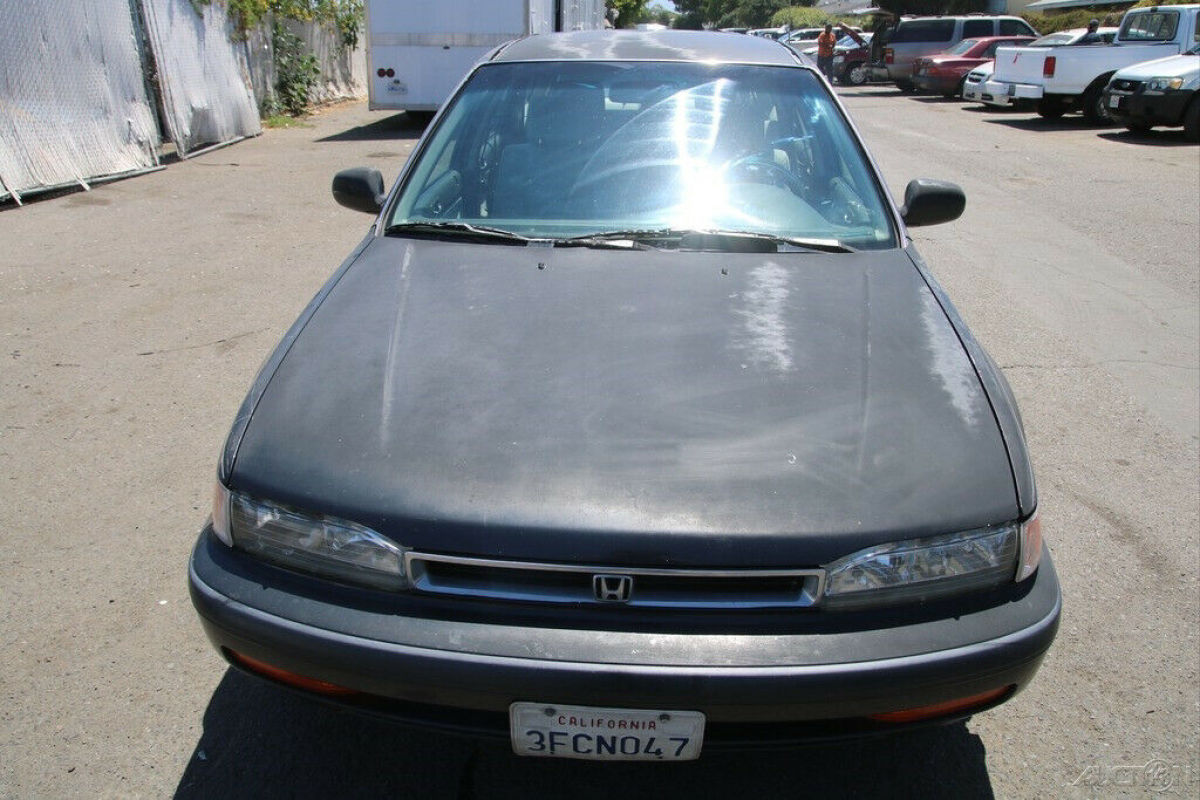 1993 Honda Accord LX - photo 10